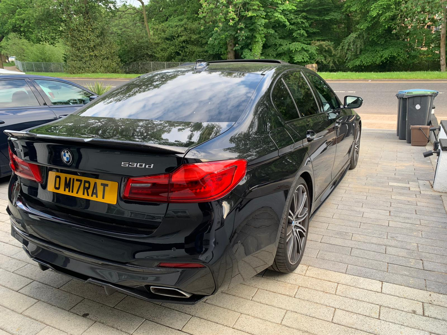 BMW 5 SERIES G30 GLOSS BLACK DIFFUSER - MP STYLE