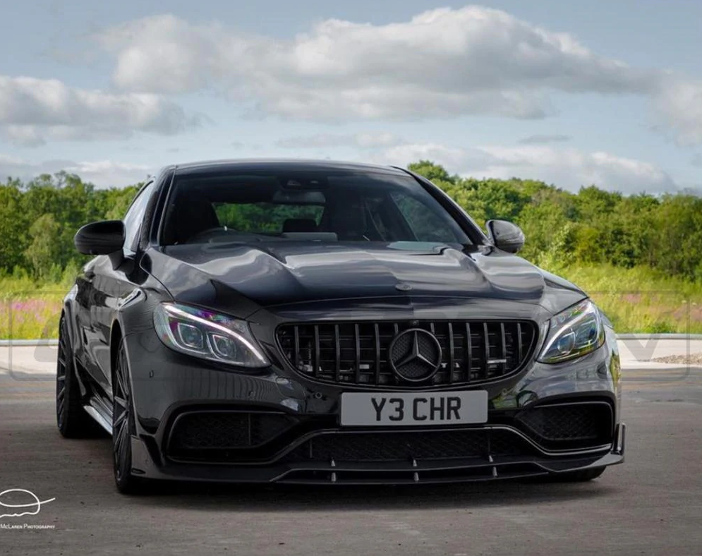 MERCEDES W205 C63 AMG 2014-2018 AMG GT BLACK GRILLE (WITH CAMERA)