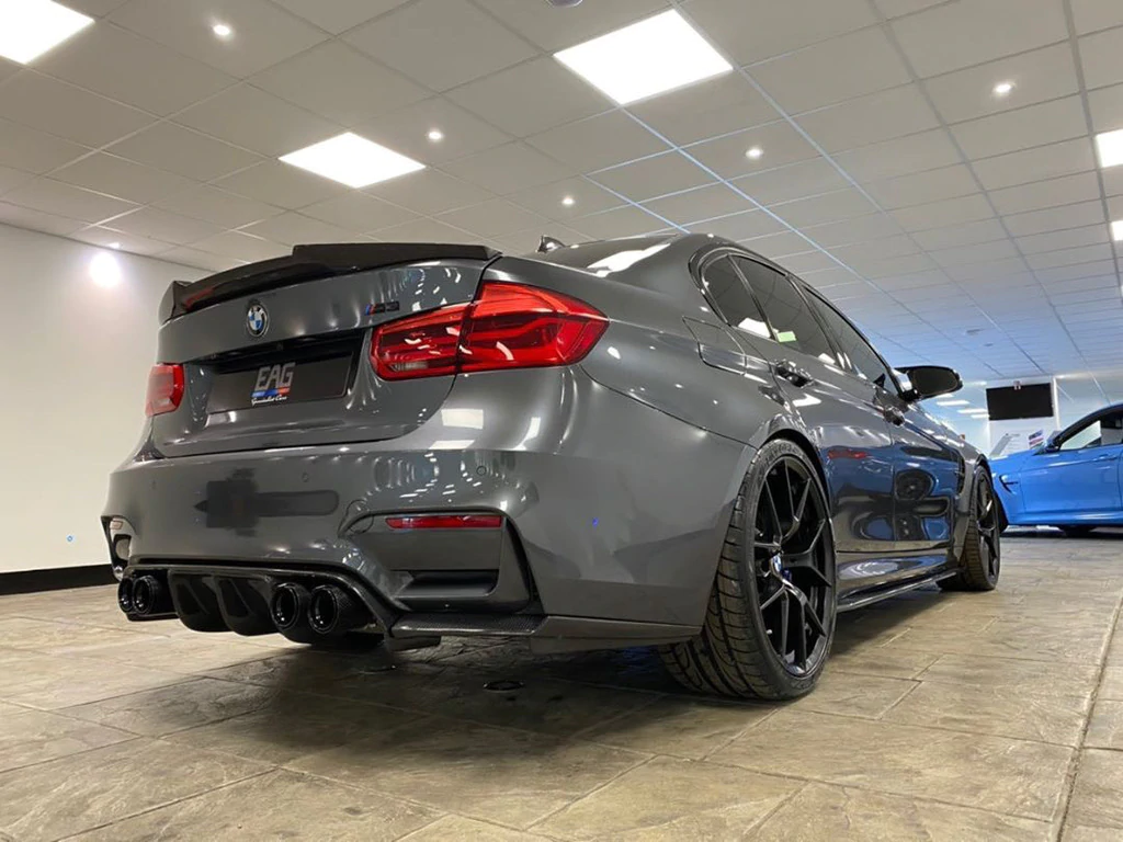 BMW M3 F80 SALOON FULL CARBON FIBRE KIT - V1