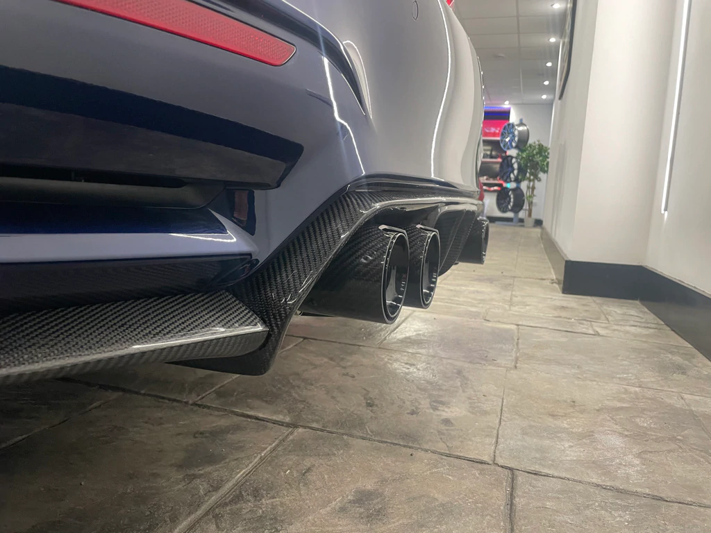 BMW M3 F80 SALOON FULL CARBON FIBRE KIT - V1