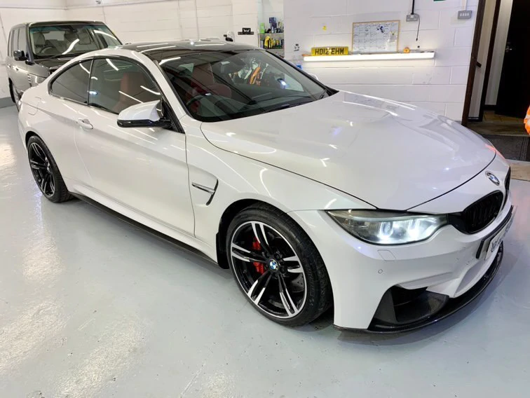 BMW M3 F80 SALOON FULL CARBON FIBRE KIT - V1
