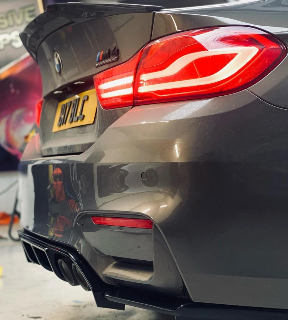 BMW M4 F82 COUPE FULL GLOSS BLACK KIT