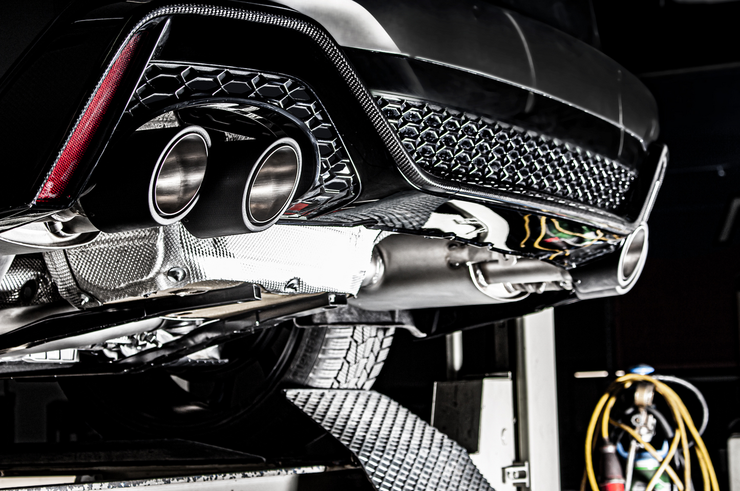 RACING-GPF-Back-System L/R: Sports silencer with 1 integrated flap each RACING front silencer replacement pipes and middle silencer NO EC TYPE APPROVAL