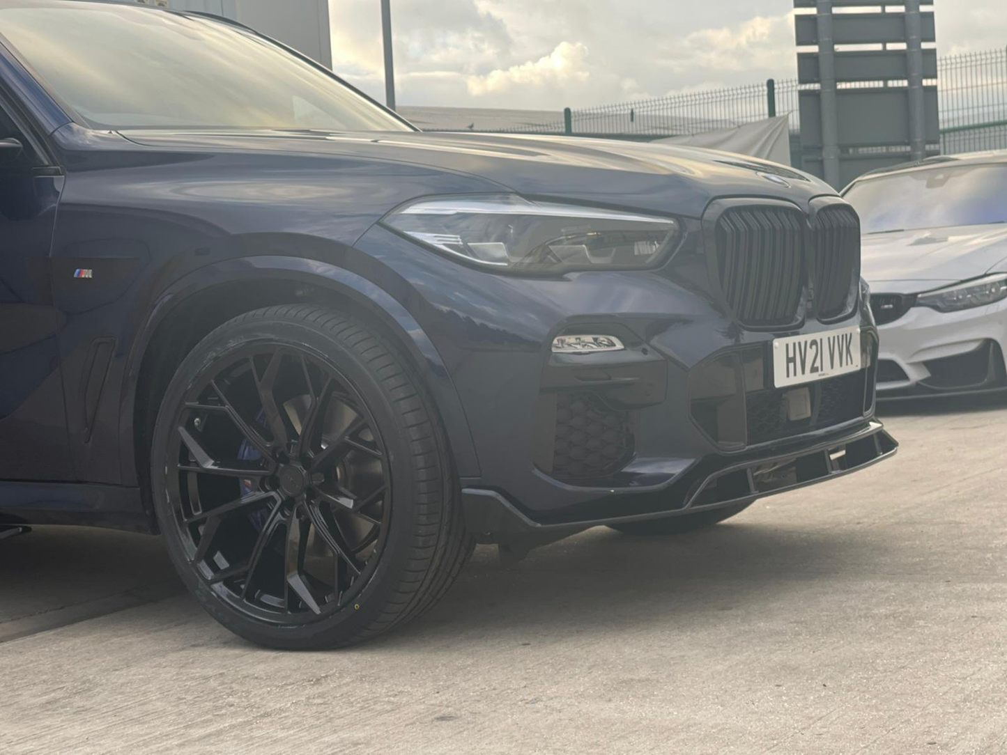 BMW X5 G05 FULL BLACK PLASTIC KIT