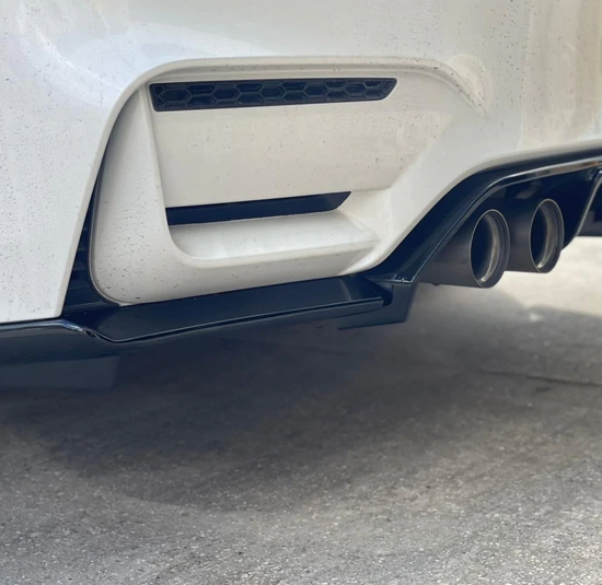 BMW M3 & M4 F80/F82/F83 GLOSS BLACK DIFFUSER - V STYLE