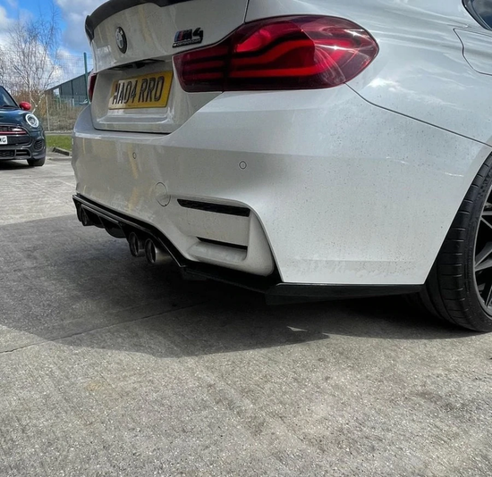 BMW M3 & M4 F80/F82/F83 GLOSS BLACK DIFFUSER - V STYLE