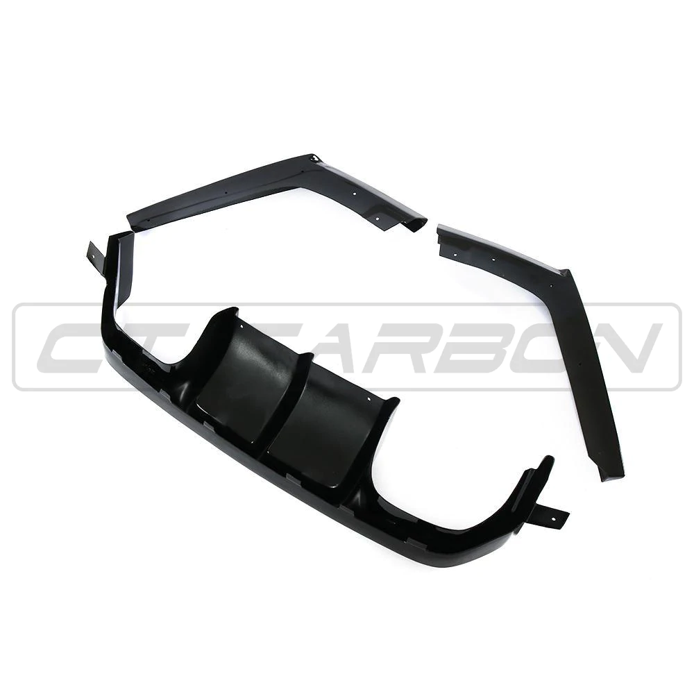 BMW M3 & M4 F80/F82/F83 GLOSS BLACK DIFFUSER - V STYLE