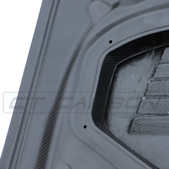 BMW 1/2 SERIES CARBON FIBRE BONNET