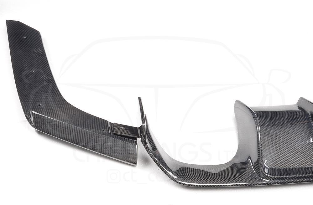 BMW M3 & M4 F80/F82/F83 CARBON FIBRE DIFFUSER - V-STYLE