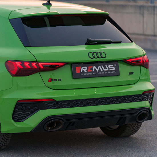 Carbon tail pipe set consisting of 2 tail pipes 175x108mm angled/angled titanium internals
