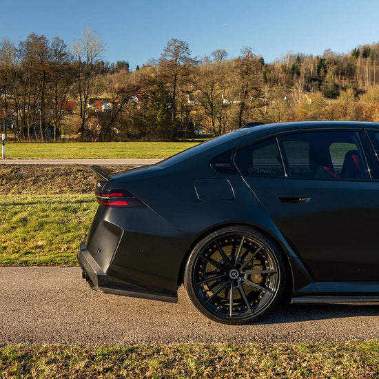 BMW G90 M5 CARBON FIBRE FULL KIT - CT DESIGN