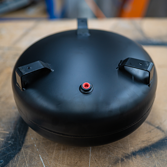 4 Gallon Black Pancake Tank By Compress Air